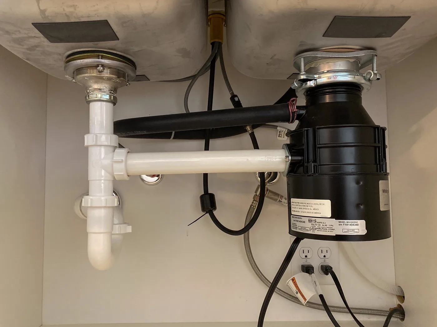 Garbage Disposal Leak in a Little Rock home